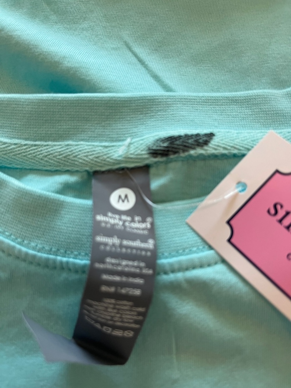 Simply Southern Aqua Beach Scene Tee. Size Medium. Light Blue - Picture 3 of 3